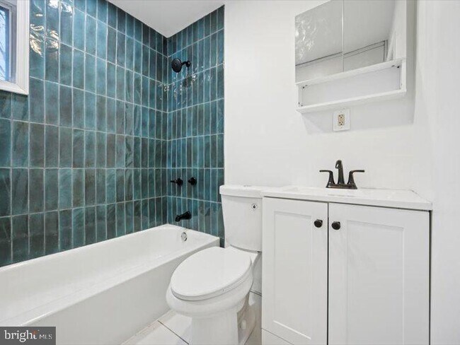 Foto del edificio - 2253 N Delhi St