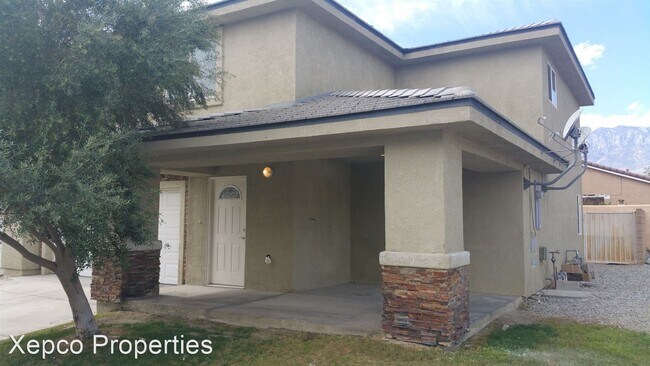 Foto del edificio - 3 br, 2.5 bath House - 33061 Campus Lane