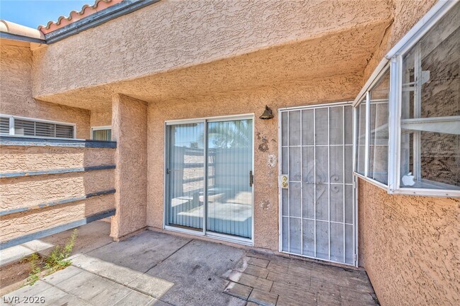 Foto del edificio - 277 N Lamb Blvd