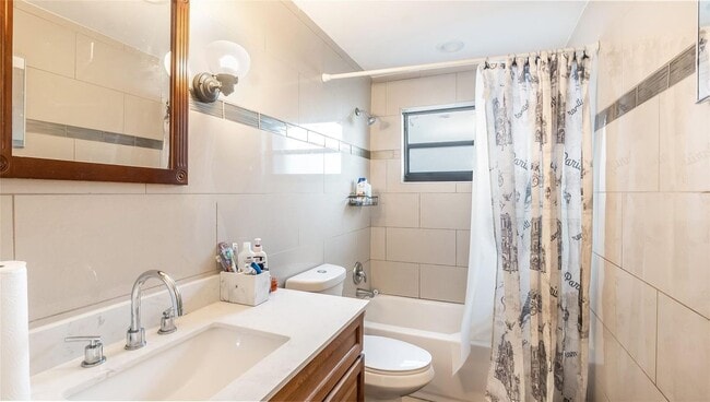 Foto del edificio - 6624 NW 1st Ct