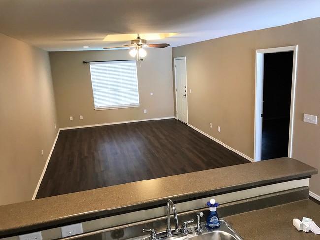Foto del edificio - 4260 Castlegate Dr