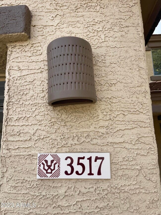 Foto del edificio - 3517 Crescent Way