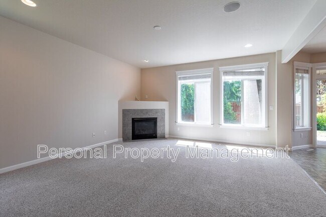 Foto del edificio - 305 NW 150th Way