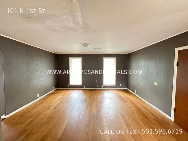 Foto del edificio - 101 N 1st St