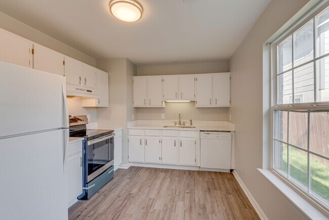 Foto del edificio - 200 Bellmore Ave