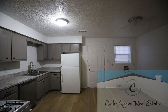 Foto del edificio - 2 bed, 1.5 bath apartment - HUD accepted!!