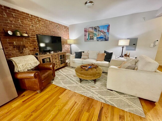 Building Photo - 149 Grand St