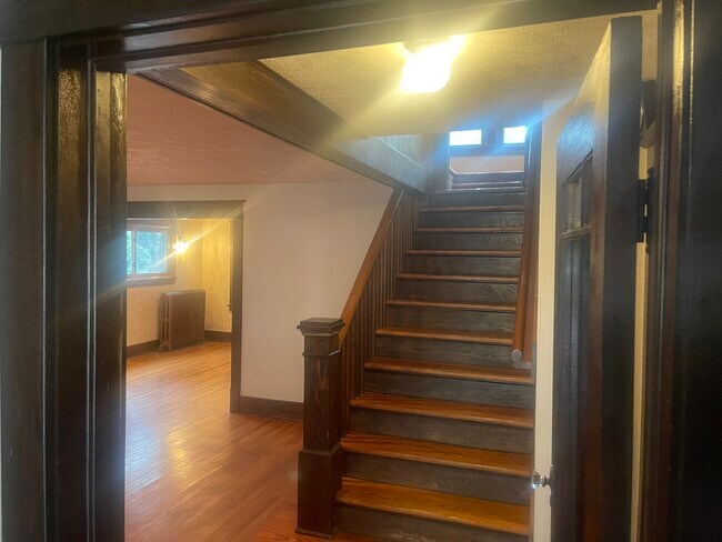 Foto del edificio - 422 N Jefferson St