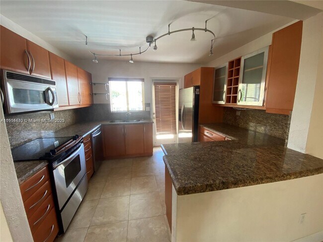 Foto del edificio - 3842 NE 171 St