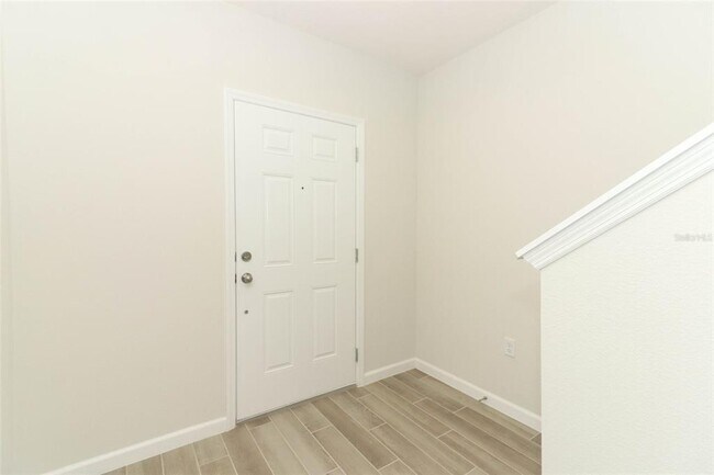 Building Photo - 4975 Livingston Ln