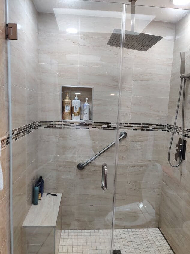 Foto del edificio - 15192 Tungwood St