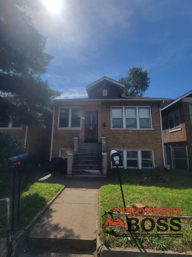 Building Photo - 809 W 11th Ave