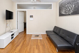 Building Photo - 337 E 81st St