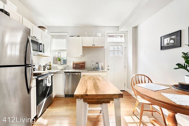 Foto del edificio - 3 br, 1 bath House - 3478 Ligonier Street