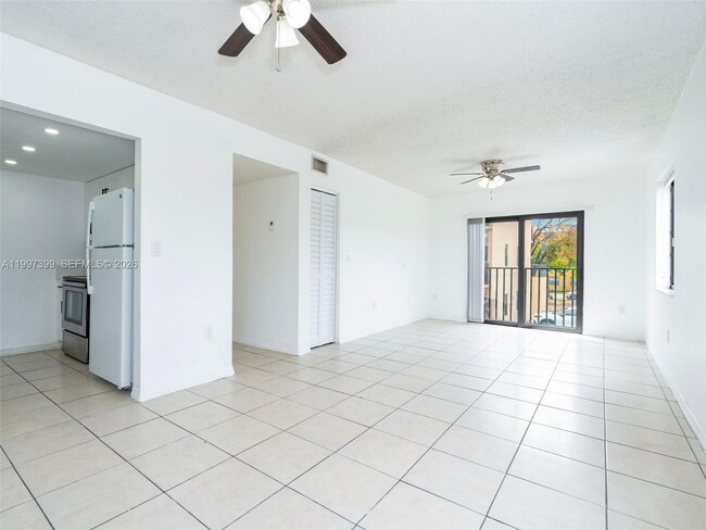 Foto del edificio - 1490 W 42nd Pl