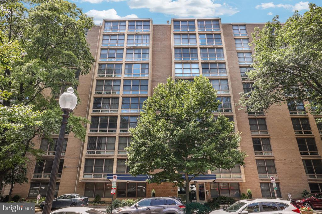 Foto principal - 1260 21st St NW
