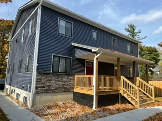 Building Photo - 904 Lincoln Ave