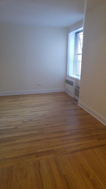 Foto del edificio - 44-35 Colden St