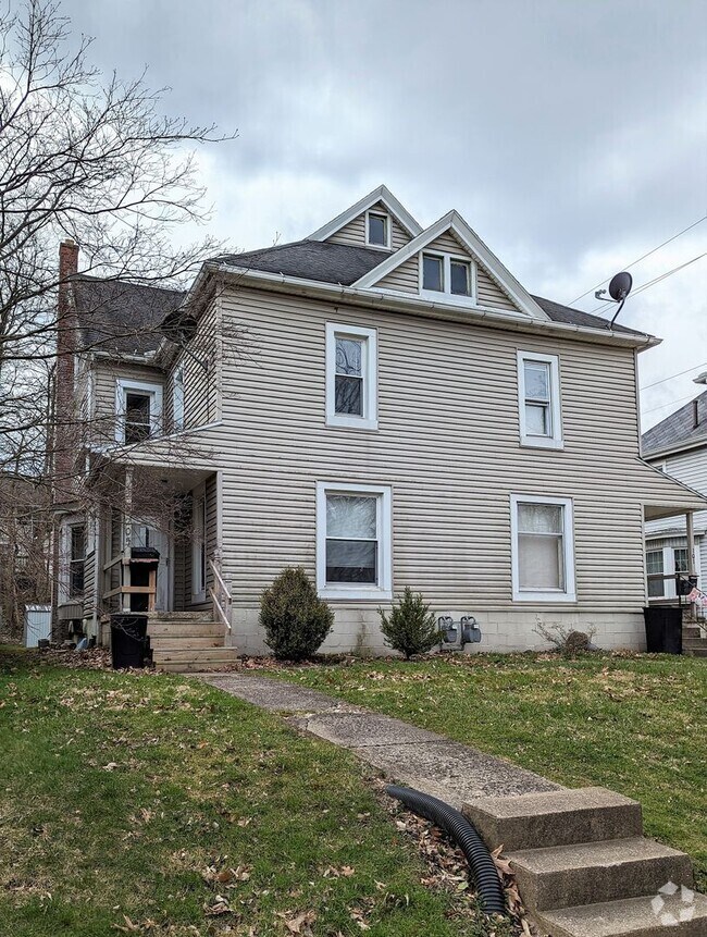 Building Photo - 201-205-205 Highland Blvd
