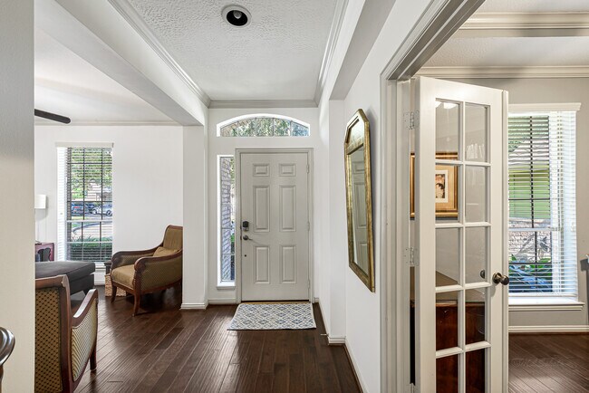 Foto del edificio - 3719 Kingsburg Ct