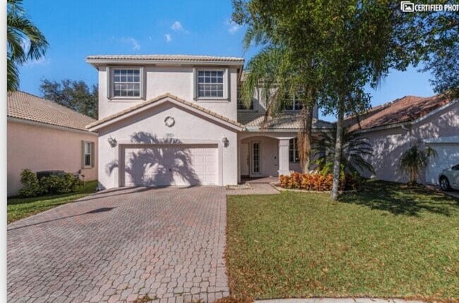 Front - 1817 NW 49th Ave