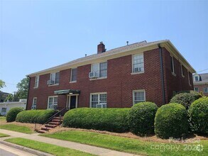 Building Photo - 522 Willoughby St