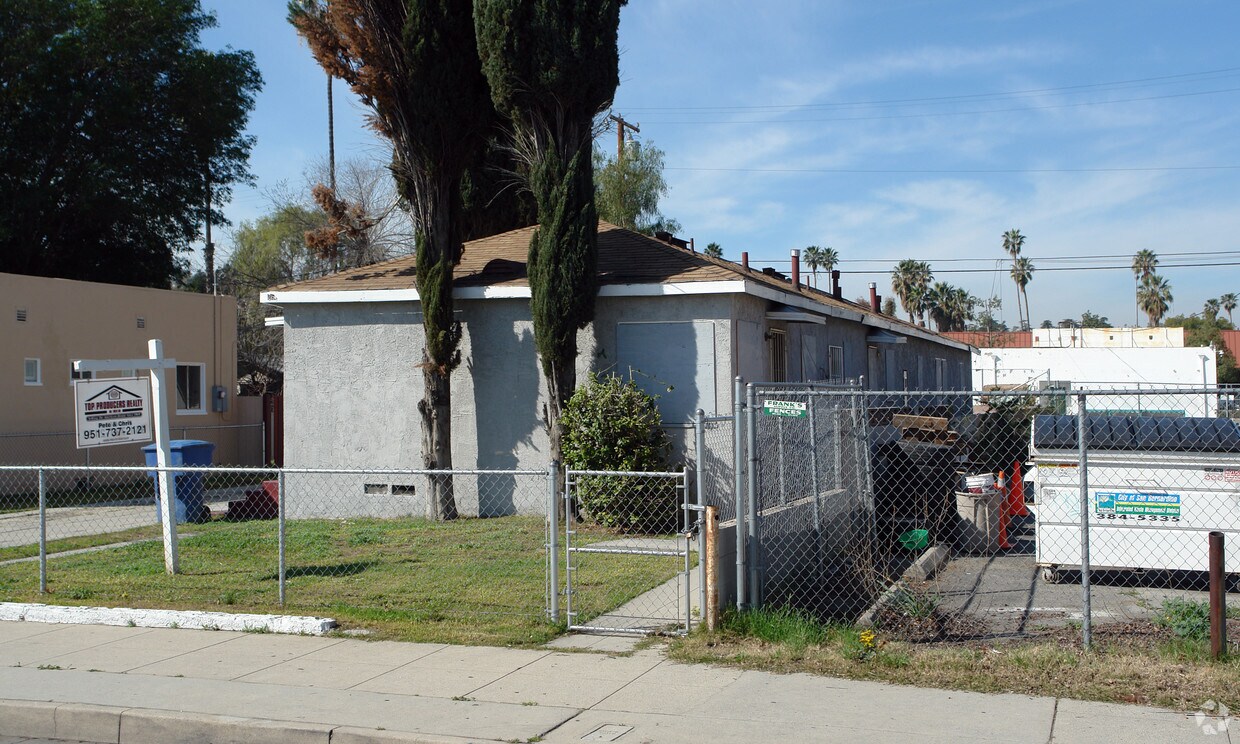 Building Photo - 2158-2162 N Lugo Ave