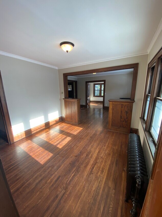 Dining Room - 605 Ohio St