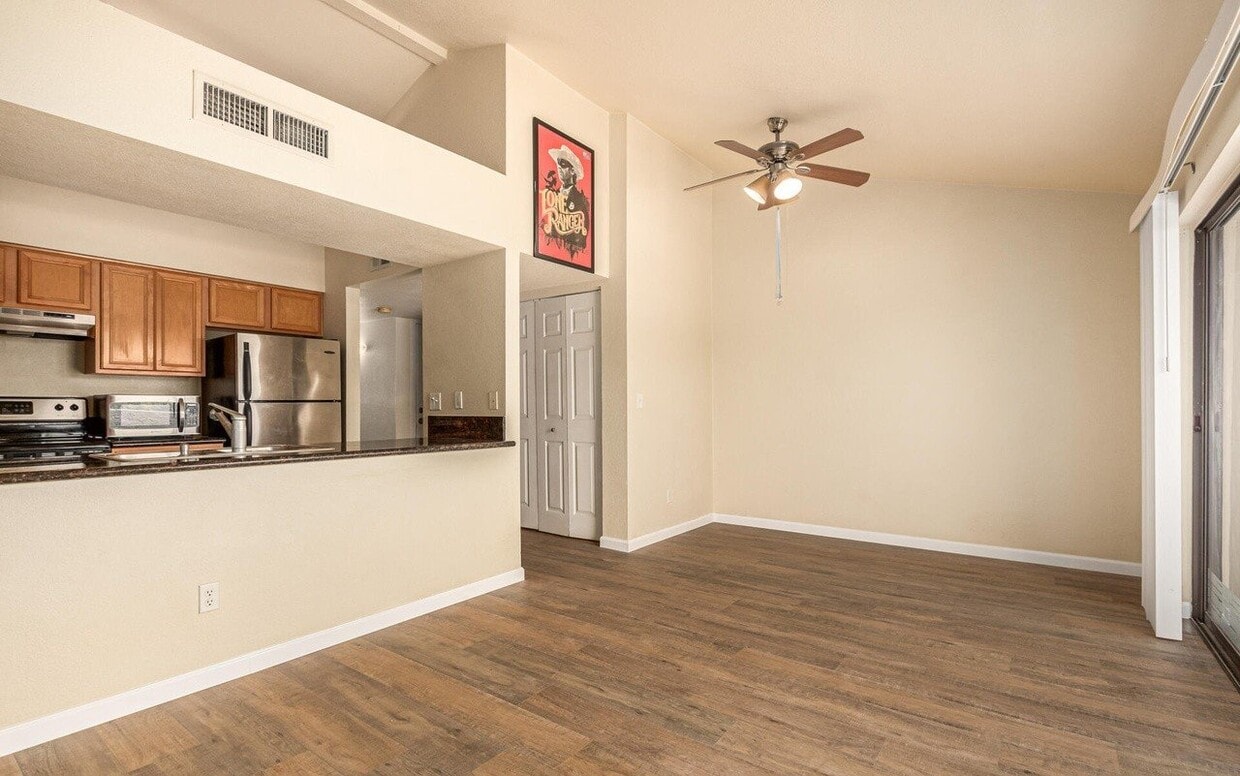 Photo - 1065 W 1st St (Tempe, AZ)