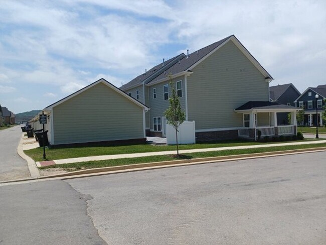 Foto del edificio - Large Townhouse in Franklin's Stream Valle...