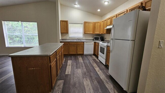 Foto del edificio - 6300 W Oak Park Blvd