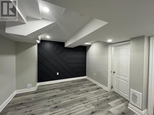 Building Photo - 97 Cobriza Cres