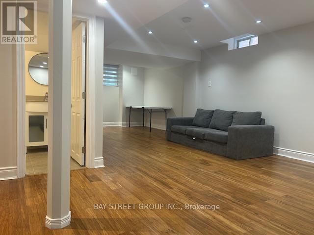 Building Photo - 23 Casabel Dr