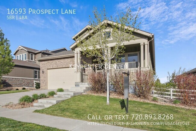 Foto del edificio - Luxurious 5-Bedroom Home with Finished Bas...