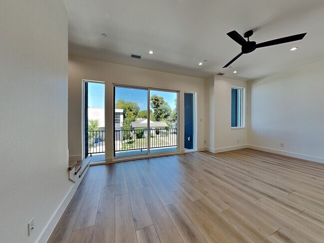 Building Photo - 4610 Rusk Ave