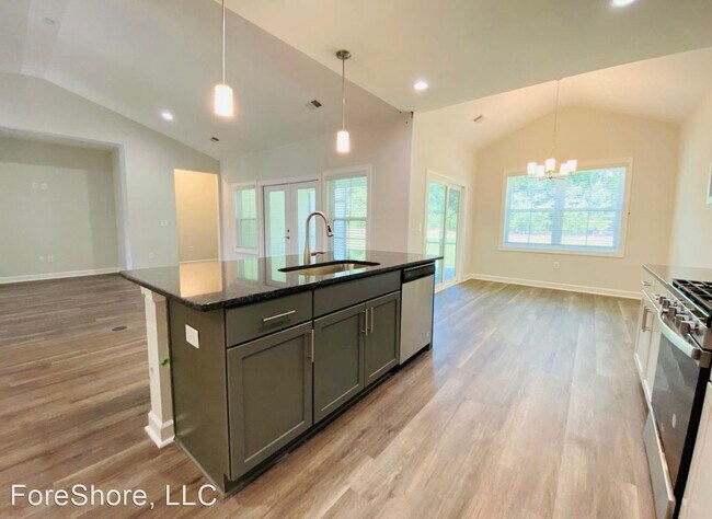 Foto del edificio - 3 br, 2 bath House - 377 Station Parkway