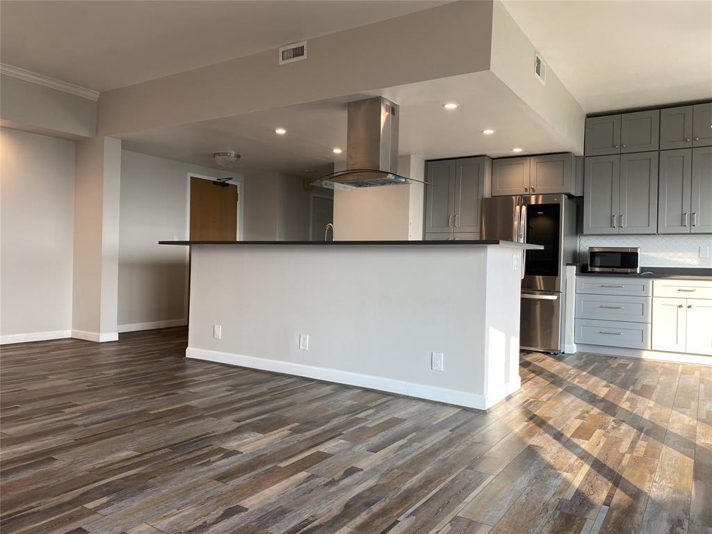 2001 Blvd Unit 2304, Houston, TX 77030 Condo for Rent in