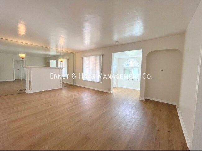 Foto del edificio - 9703 Park St