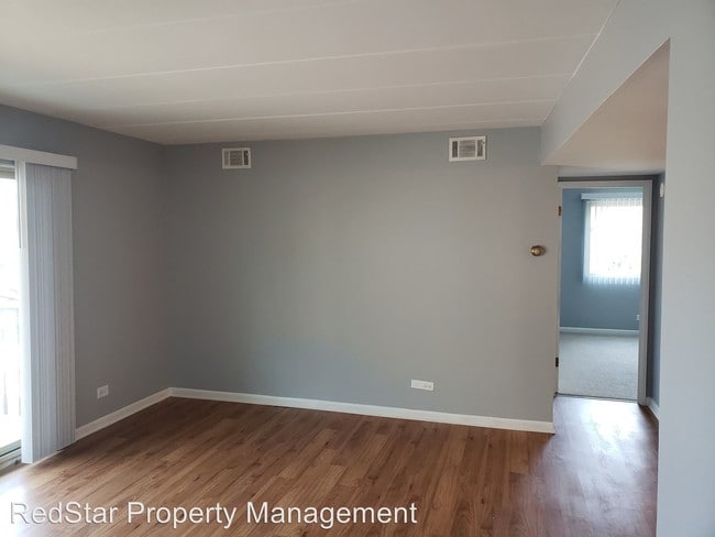 Building Photo - 17514 Sandalwood Dr