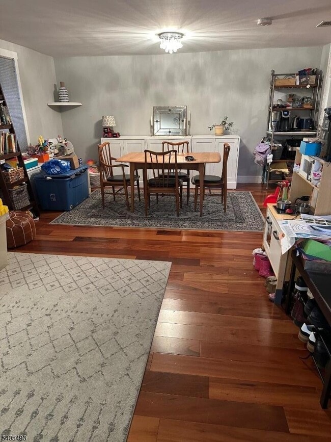 Building Photo - 200 Claremont Ave