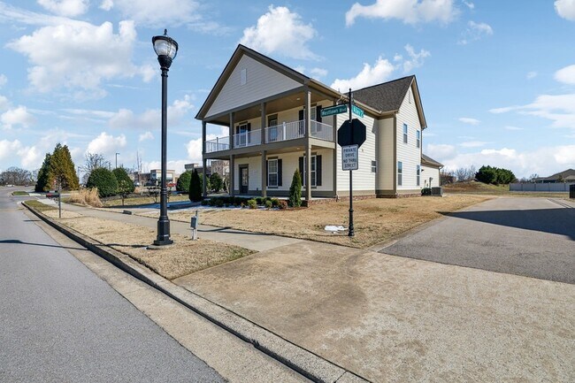 Foto del edificio - 1222 Westlawn Blvd
