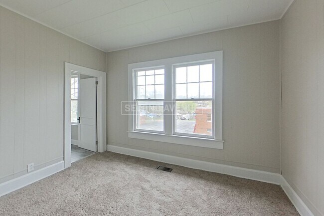 Building Photo - 3311 Bonds Ave