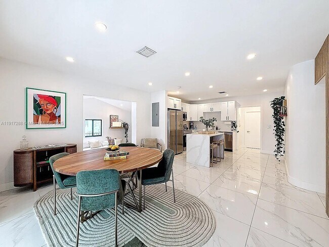 Foto del edificio - 1367 NW 41st St