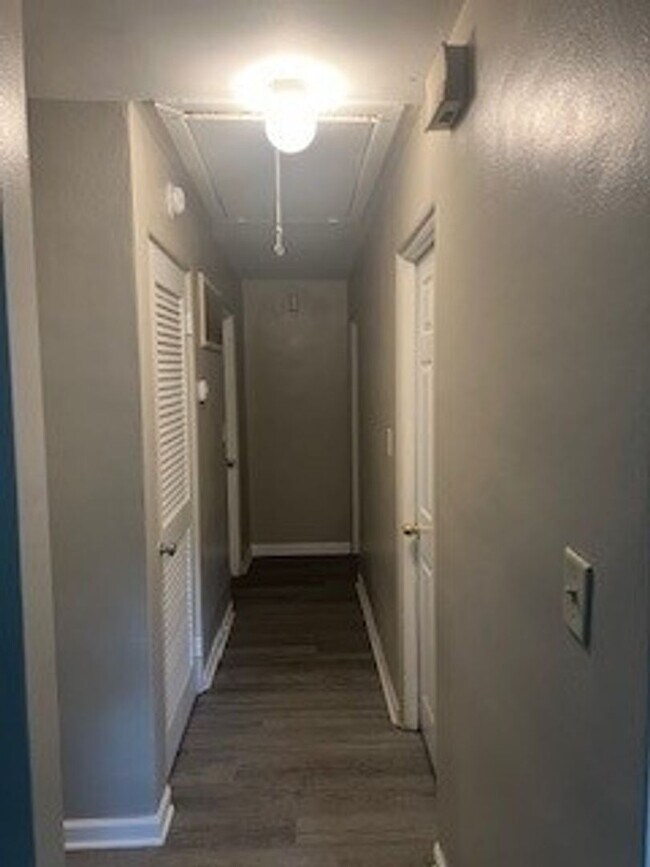 Foto del edificio - 3 Bedroom Home located on Indy's eastside
