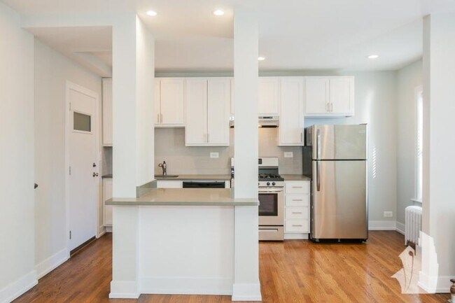 Foto del edificio - 1 bedroom in Chicago IL 60640