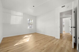 Building Photo - 8810 Belford Ave