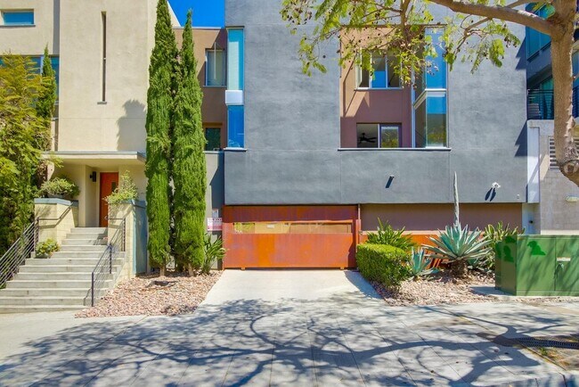 Building Photo - 1601 Kettner Blvd