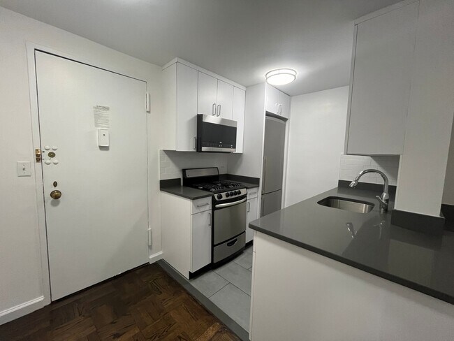 Foto del edificio - 405 E 56th St
