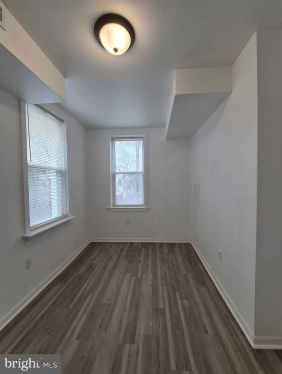Building Photo - 1854 N Judson St