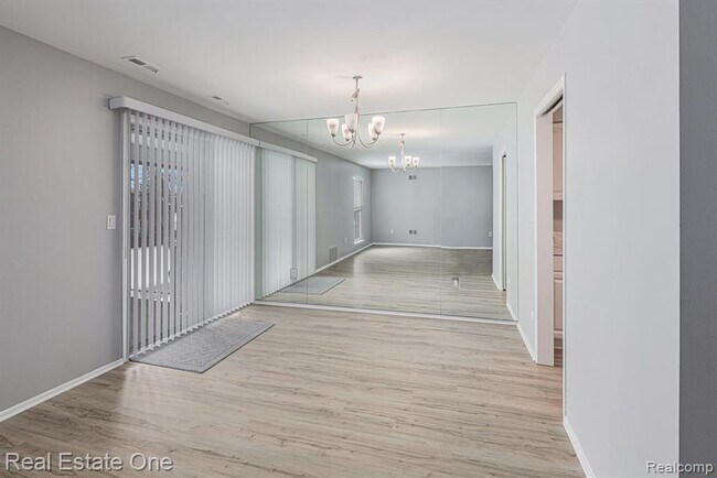 Foto del edificio - 31085 Pheasant Run St